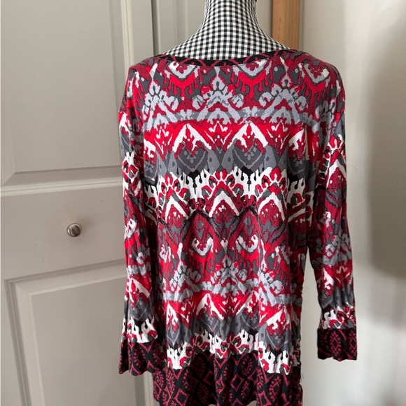 Ruby Rd. Red and Gray Patterned Top - Picture 3 of 4